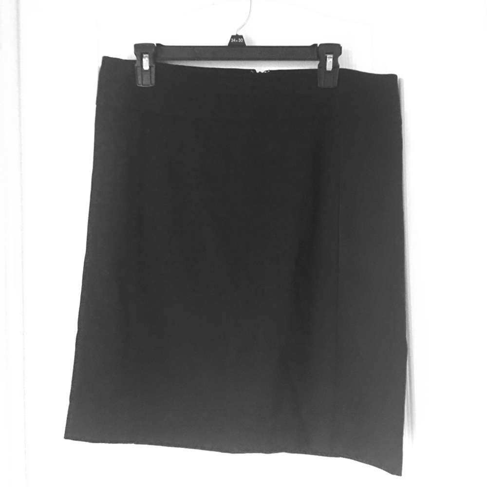 Black pencil skirt